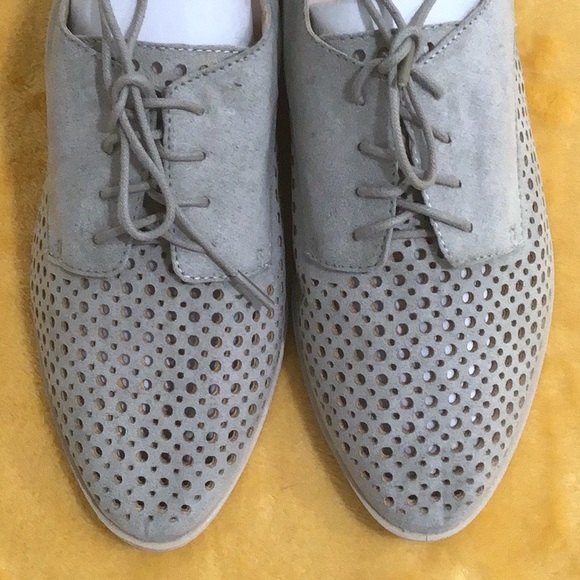 EUC BAR III “Gelsey” Suede Light Gray Lace Up Oxford Shoes Low Heels - Picture 4 of 16